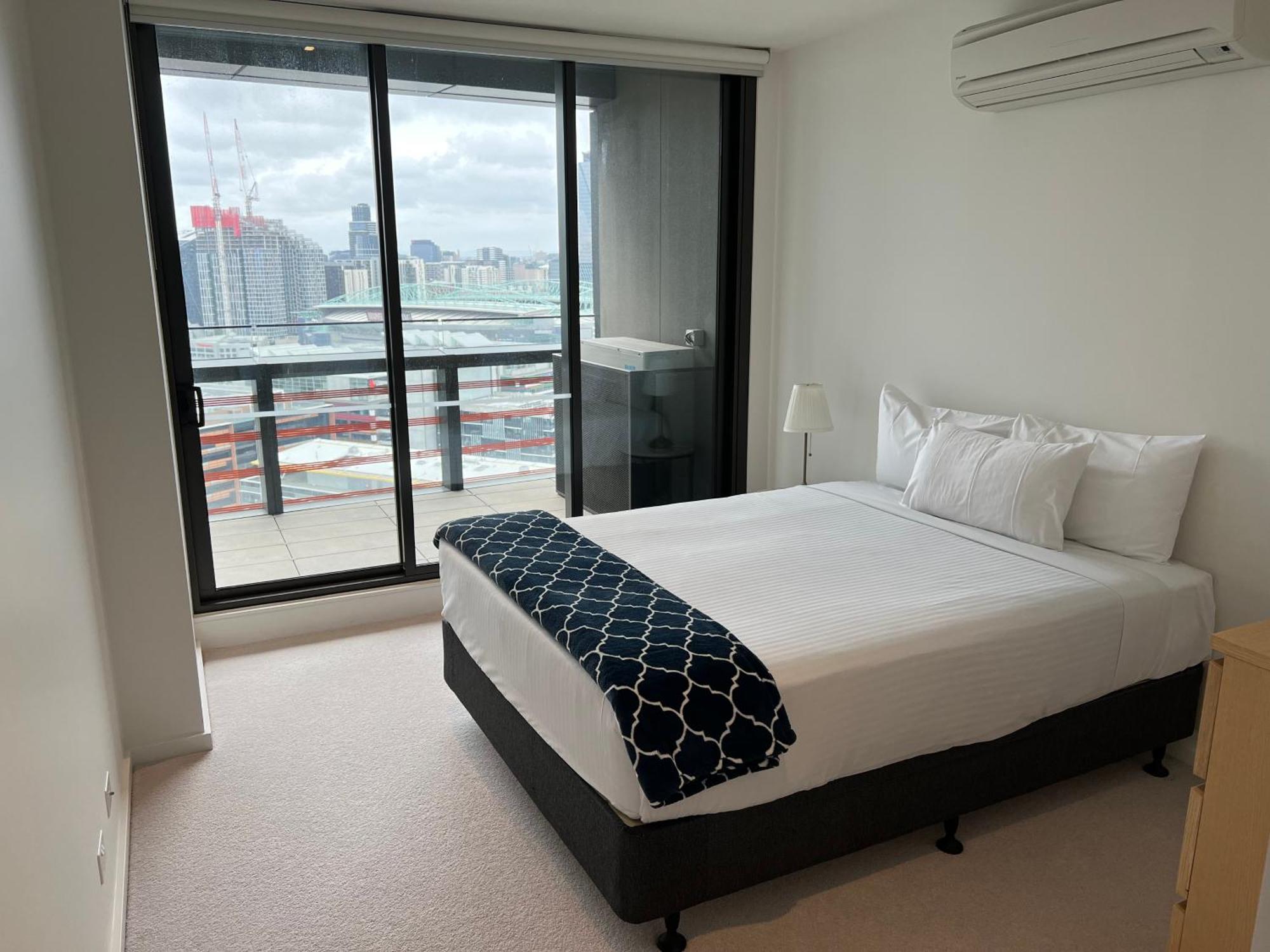 Winston Apartments Docklands Melbourne Exteriör bild