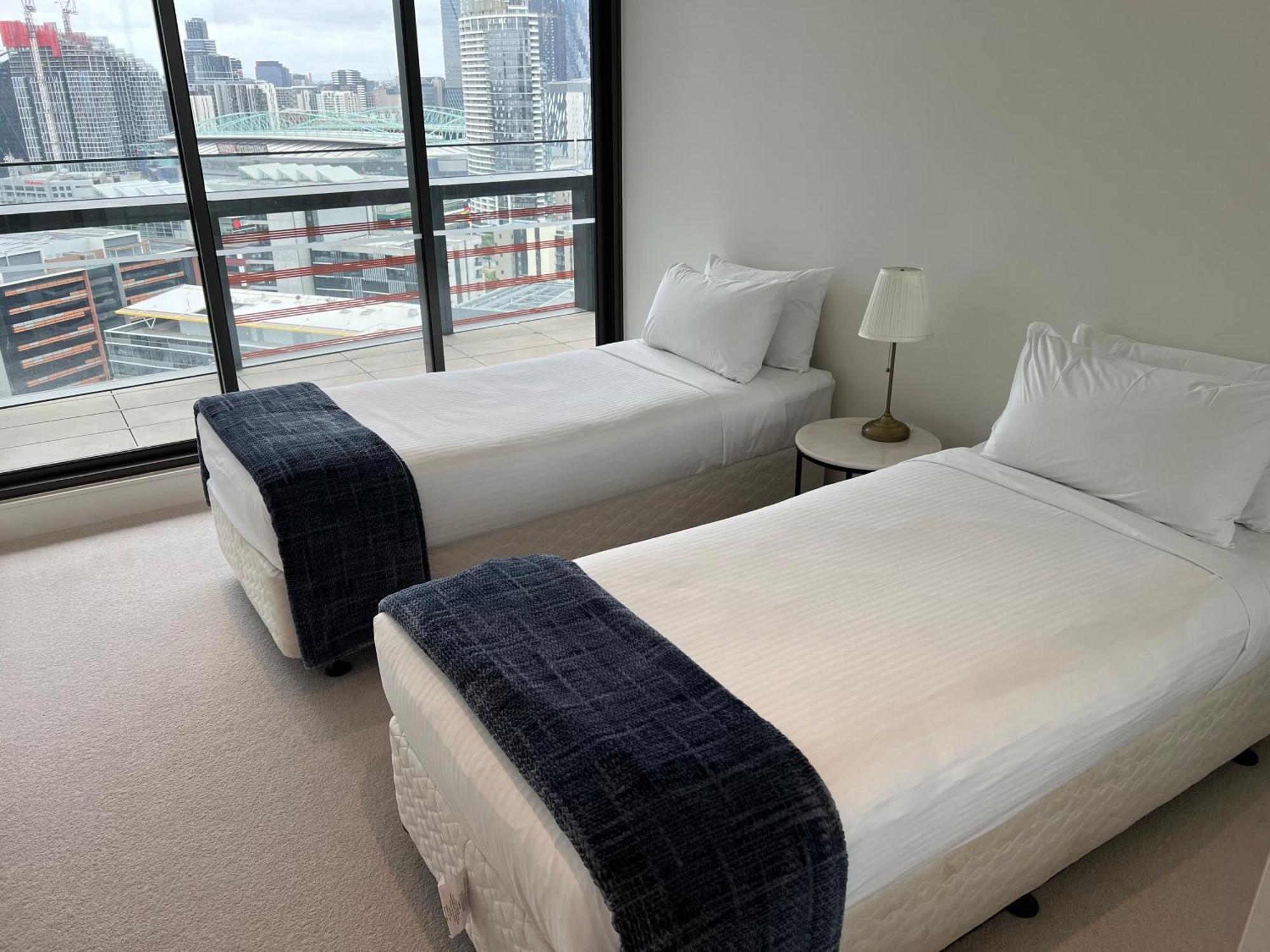 Winston Apartments Docklands Melbourne Exteriör bild