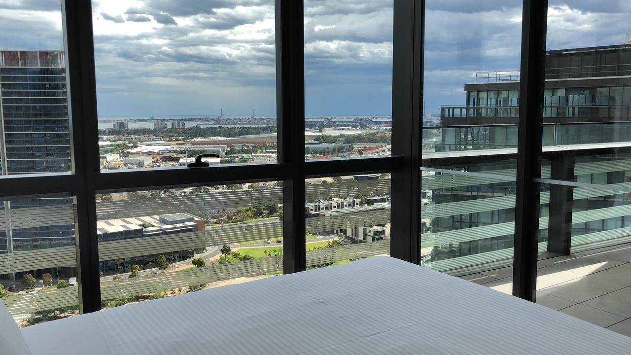 Winston Apartments Docklands Melbourne Exteriör bild