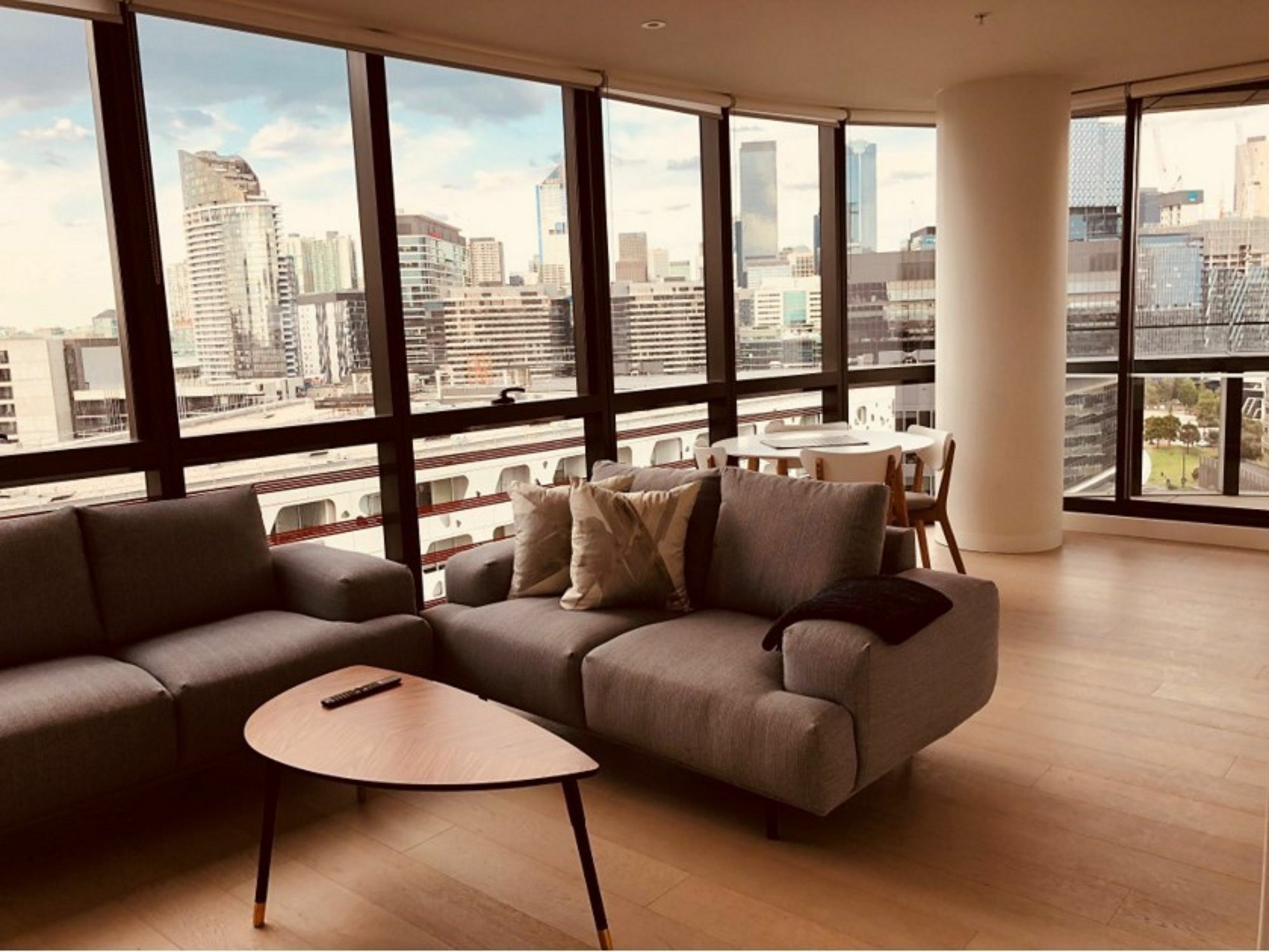 Winston Apartments Docklands Melbourne Exteriör bild